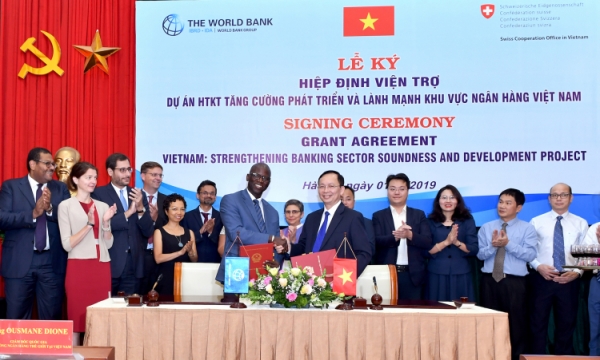 Thụy Sỹ tài trợ 2,2 triệu USD để phát triển ngành ngân hàng Việt Nam
